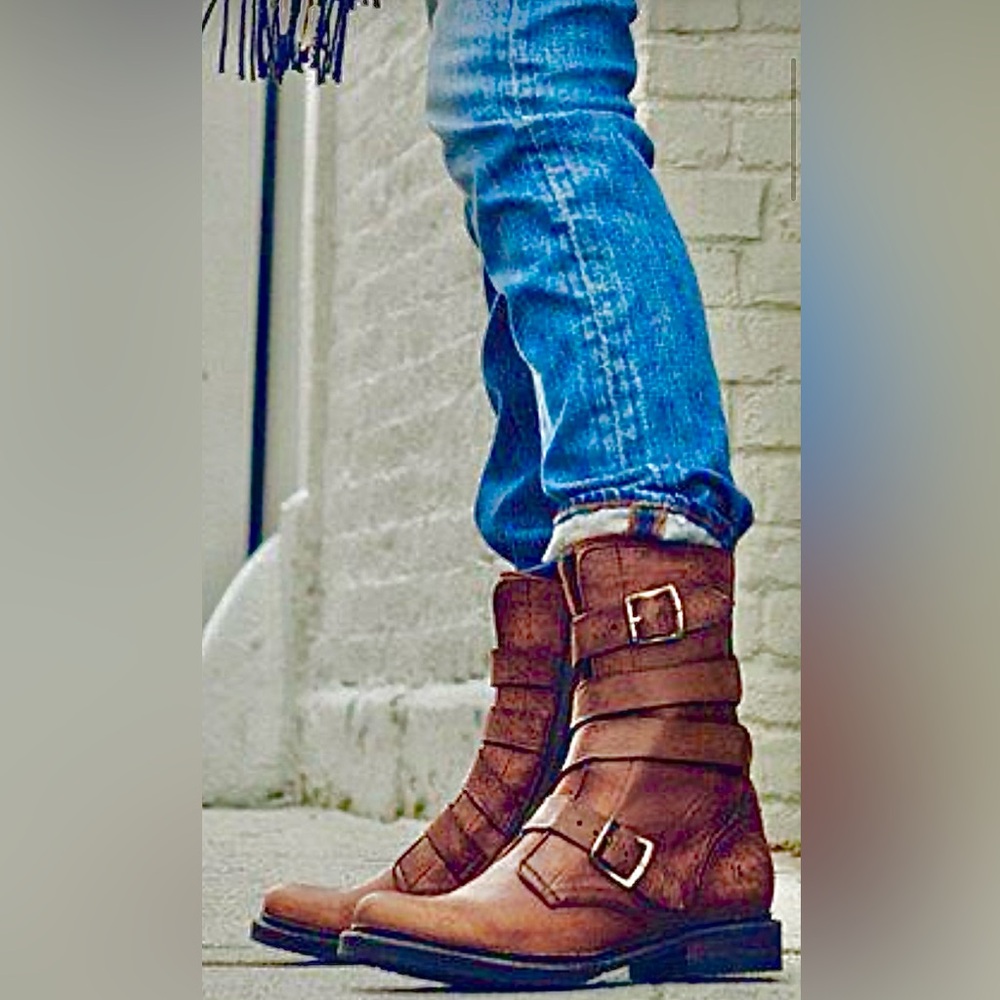 FRYE Boots VERONICA TANKER ENGINEER Combat Boho Distressed Leather Cognac Size 8